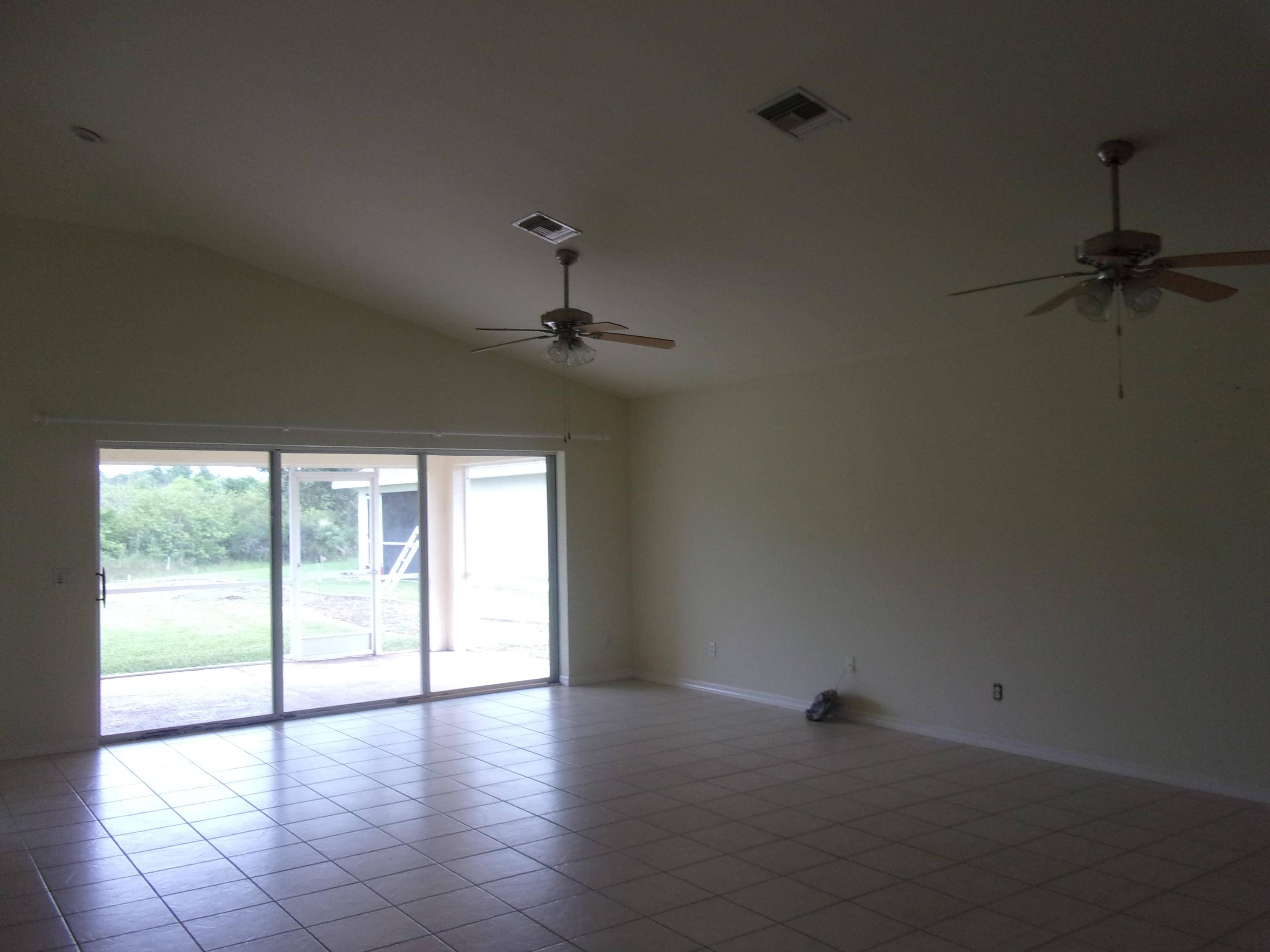 Lehigh Acres, FL 33972,8351 Gassner WAY