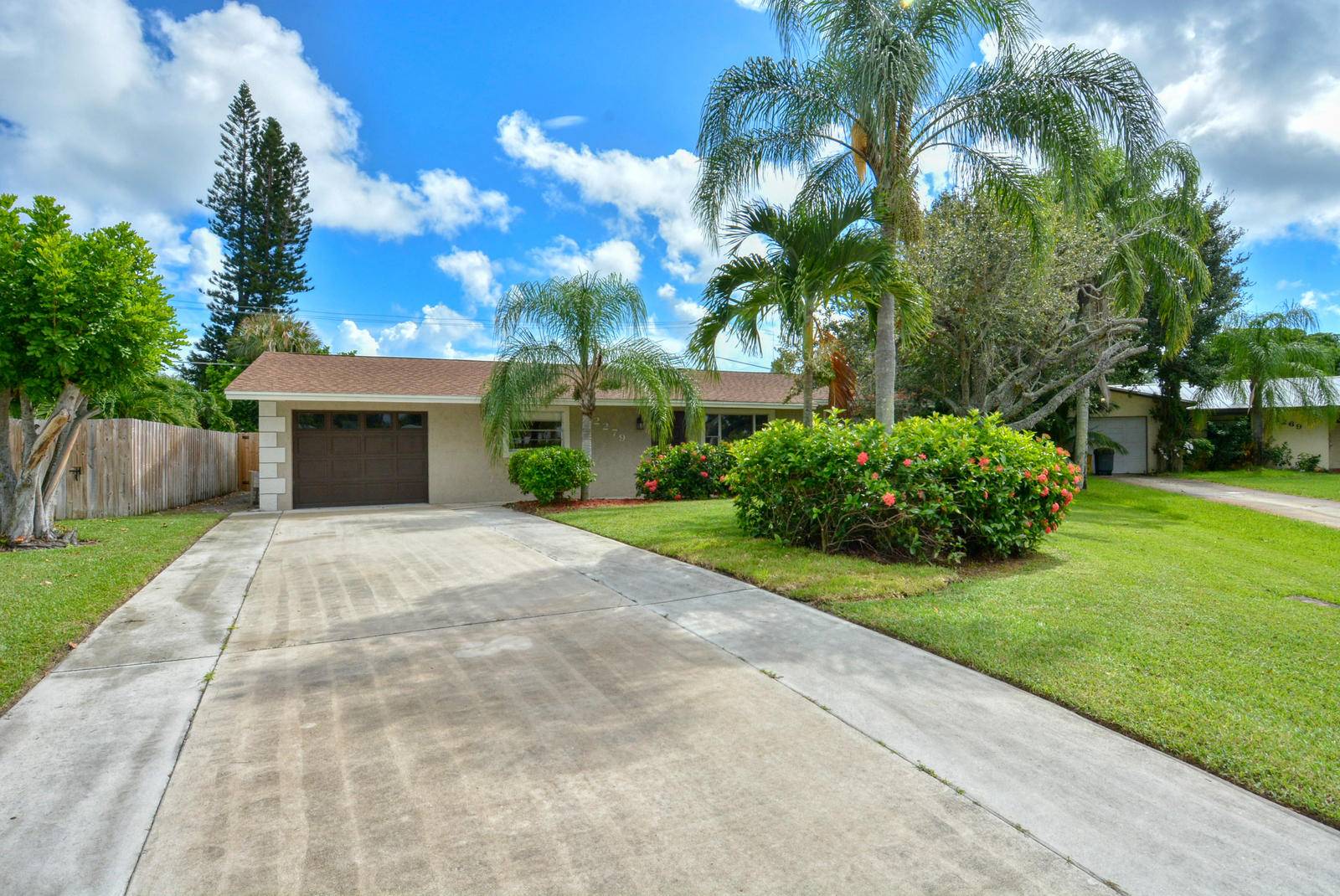 Jensen Beach, FL 34957,2279 NE 13th CT