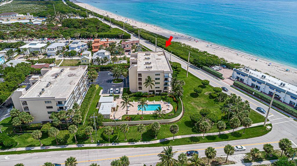 Juno Beach, FL 33408,1055 Ocean DR 202