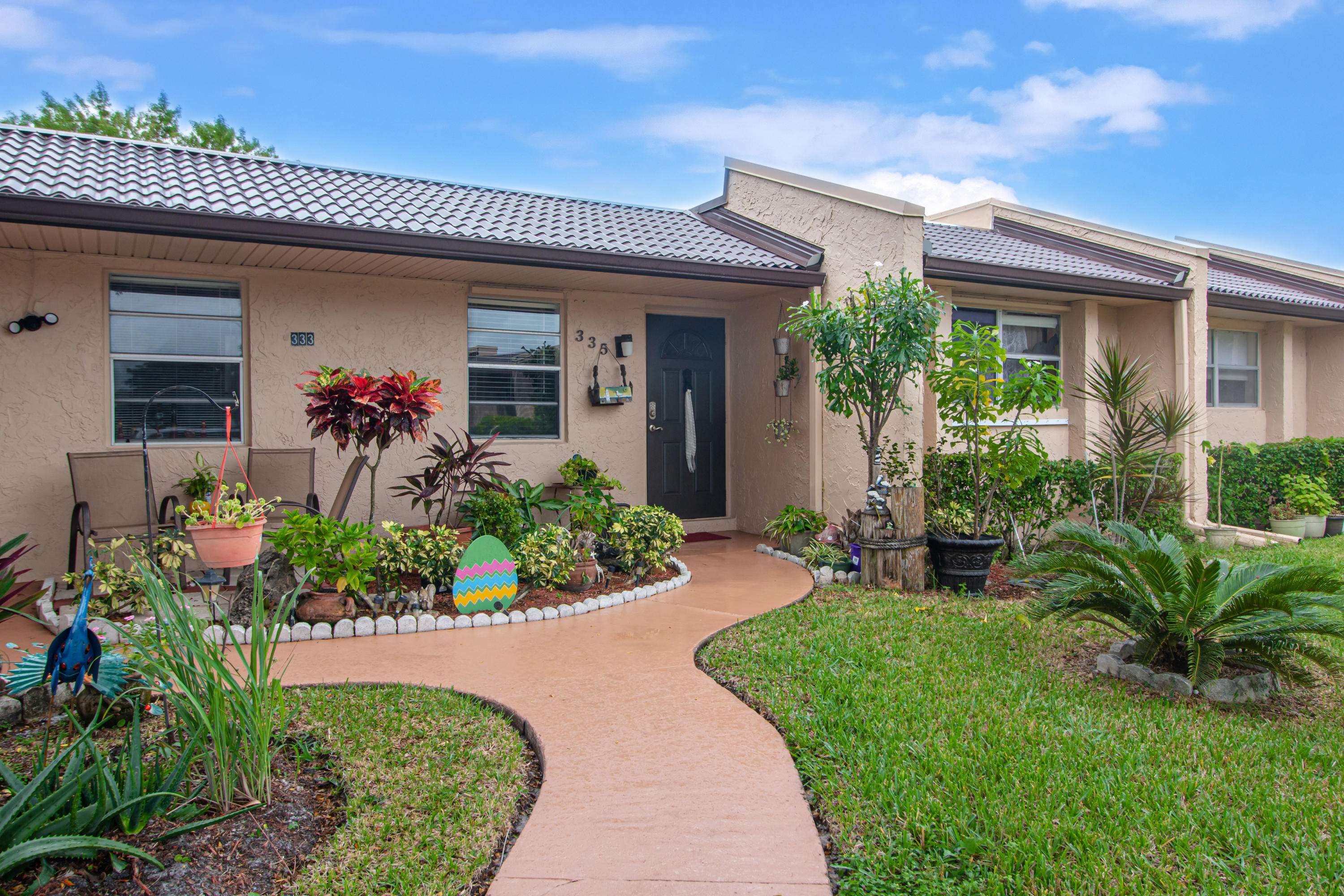 West Palm Beach, FL 33411,335 Golden River DR 335