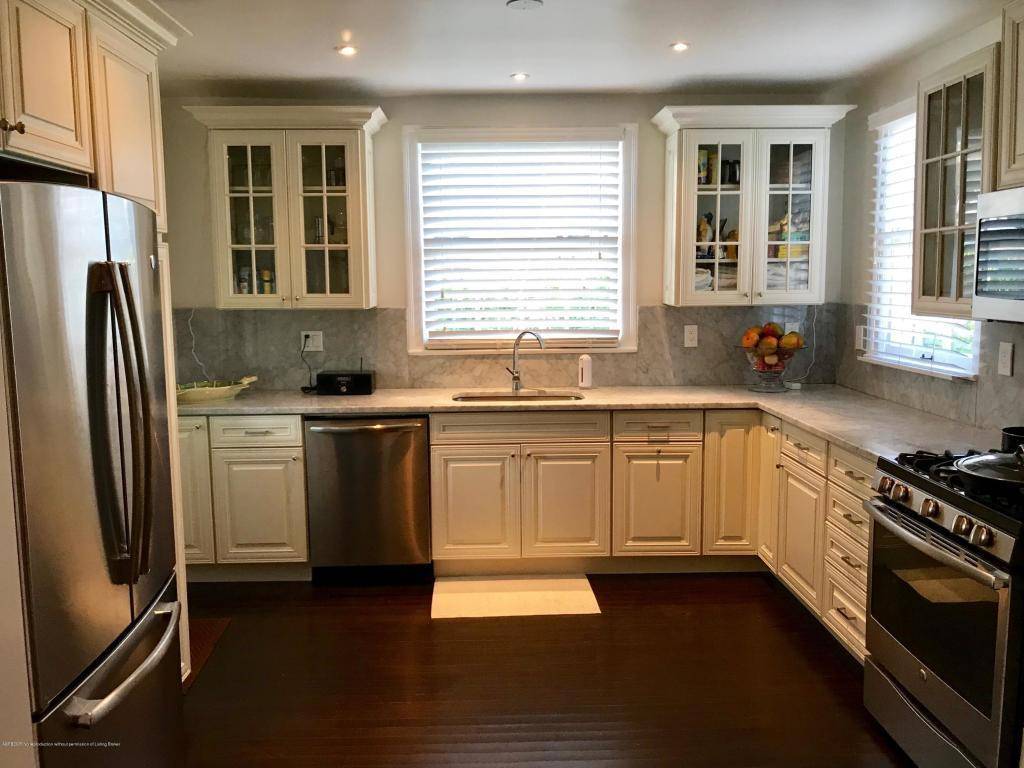 Palm Beach, FL 33480,223 Colonial LN