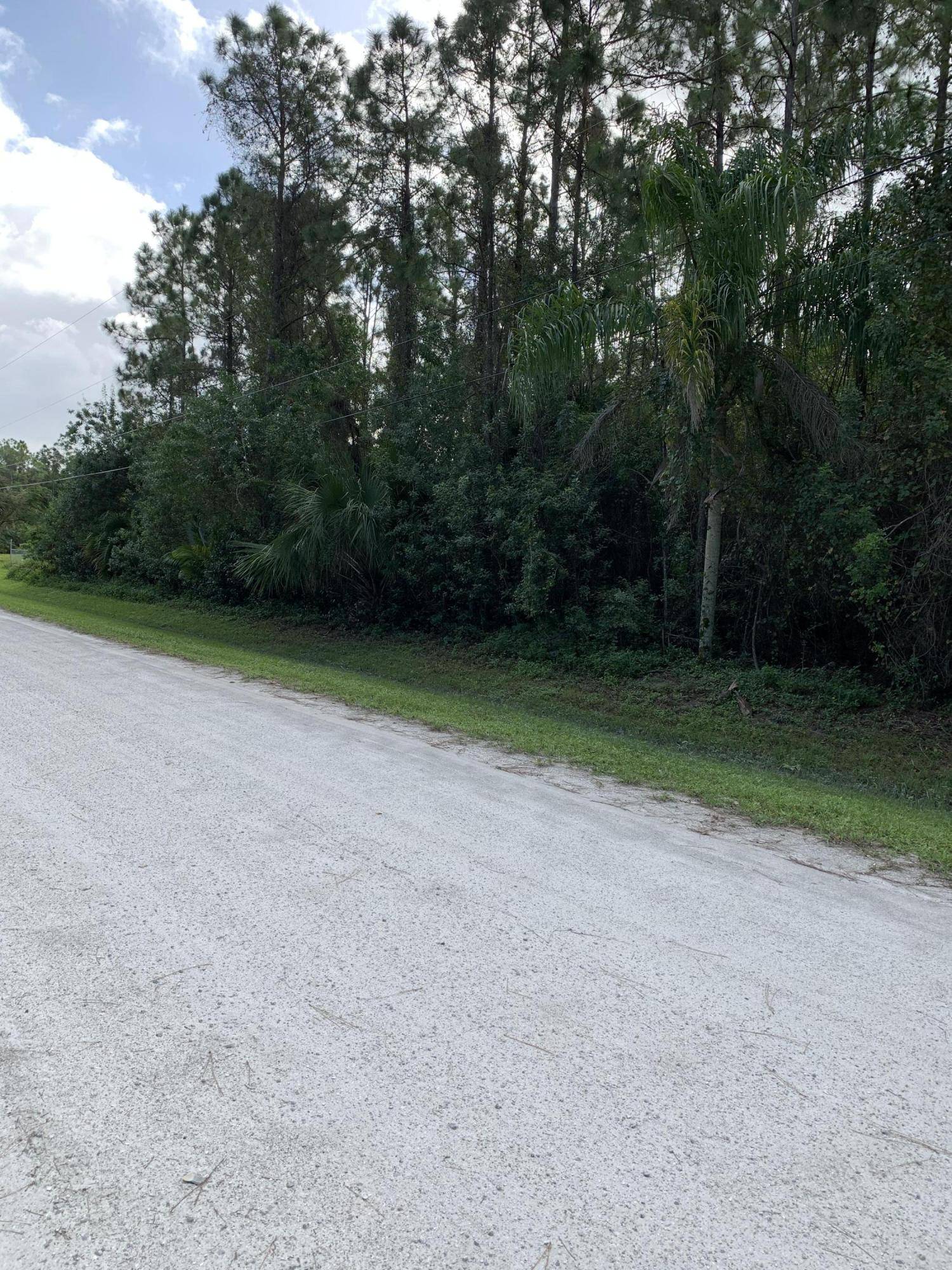 Loxahatchee, FL 33470,0 63rd Road North