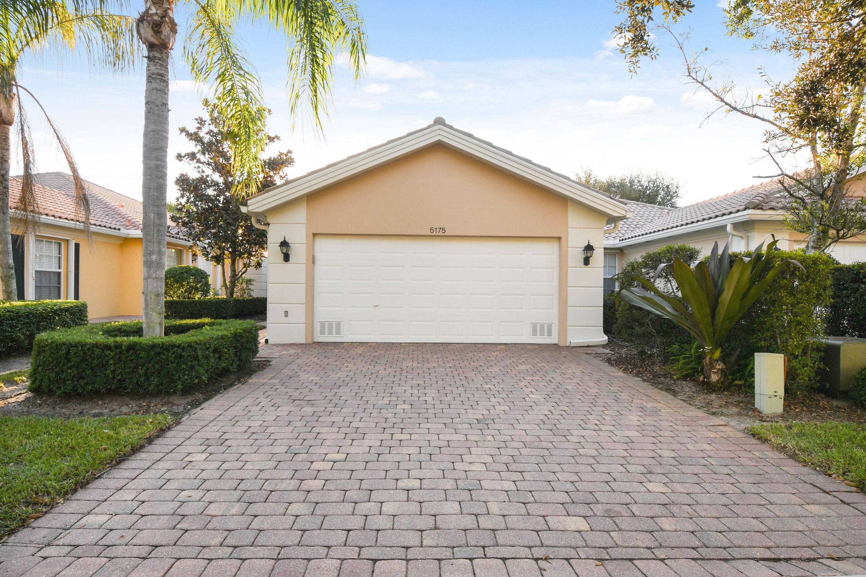 Palm Beach Gardens, FL 33418,5175 Magnolia Bay CIR