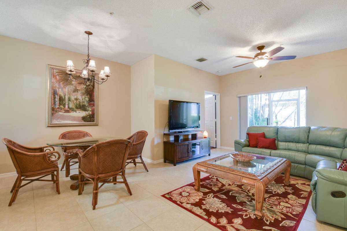 Tequesta, FL 33469,102 Lighthouse CIR I