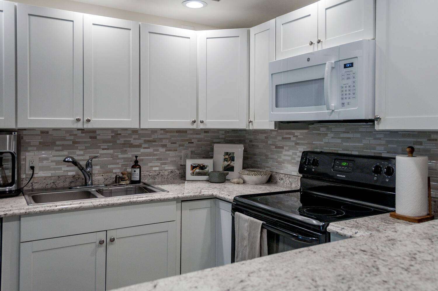 Palm Beach Gardens, FL 33418,310 3rd LN