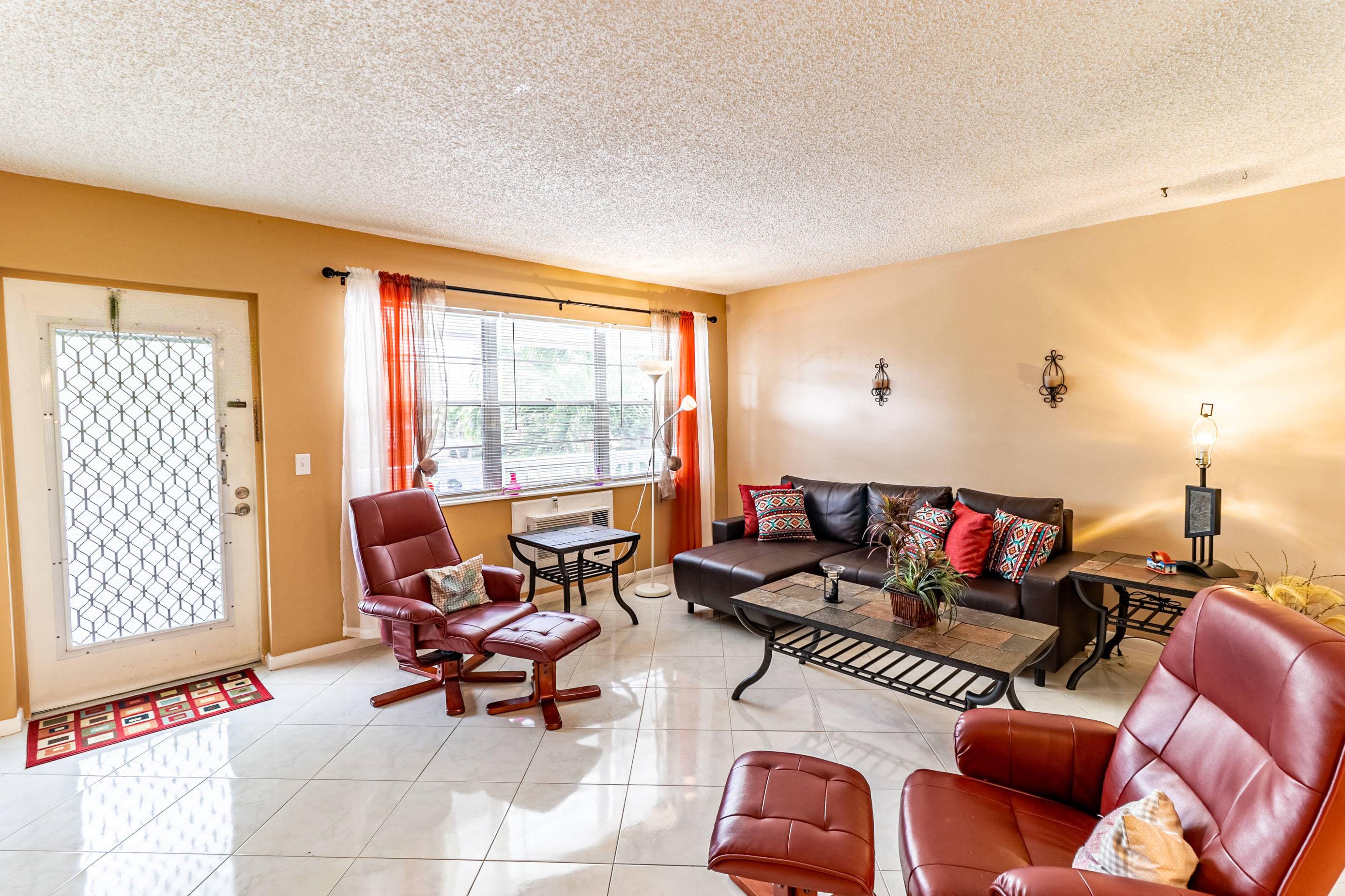 Deerfield Beach, FL 33442,494 Durham Q