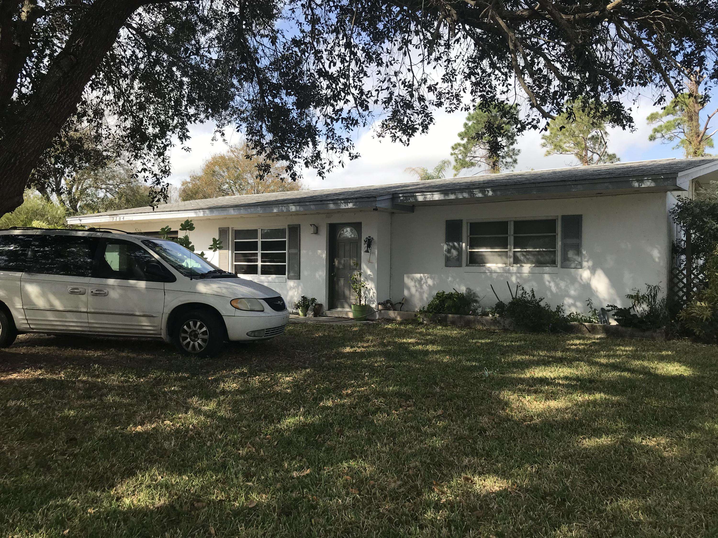 Fort Pierce, FL 34951,7104 Cabana LN