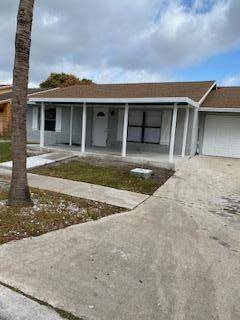 Lake Worth, FL 33463,5869 Triphammer RD