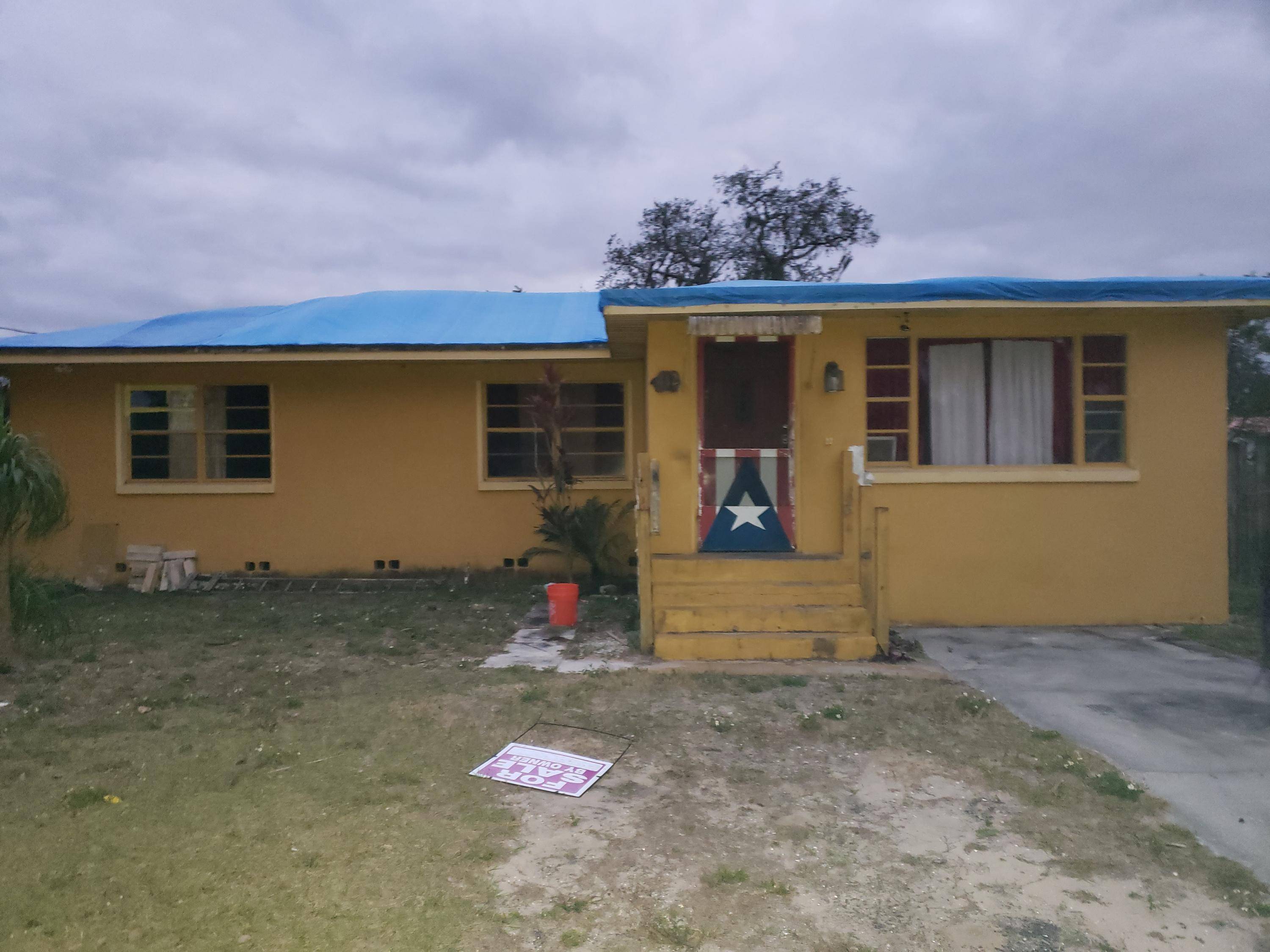 Avon Park, FL 33825,412 E Oak ST