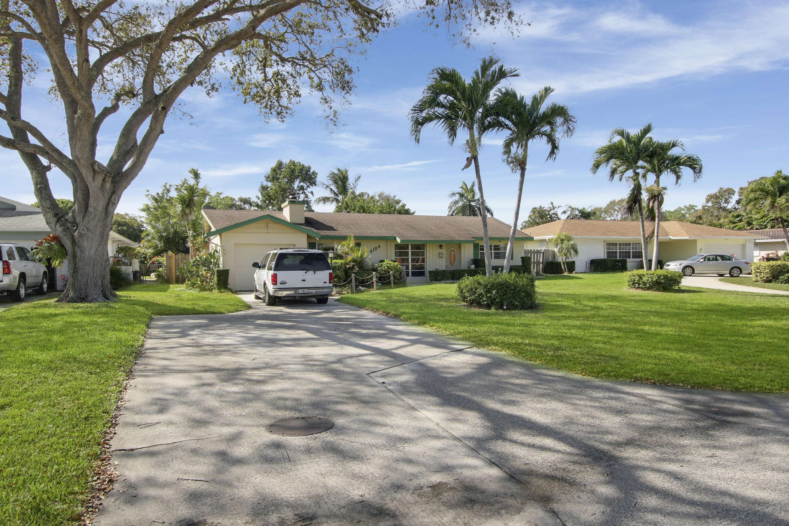 Palm Beach Gardens, FL 33410,4194 Honeysuckle AVE