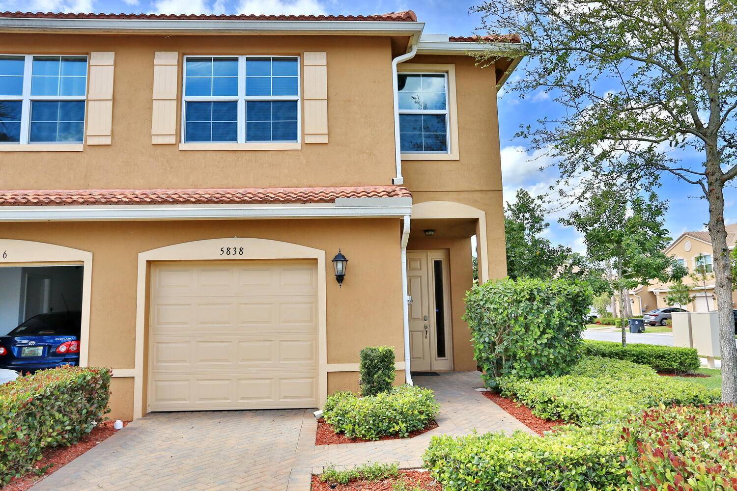 Lake Worth, FL 33463,5838 Monterra Club DR