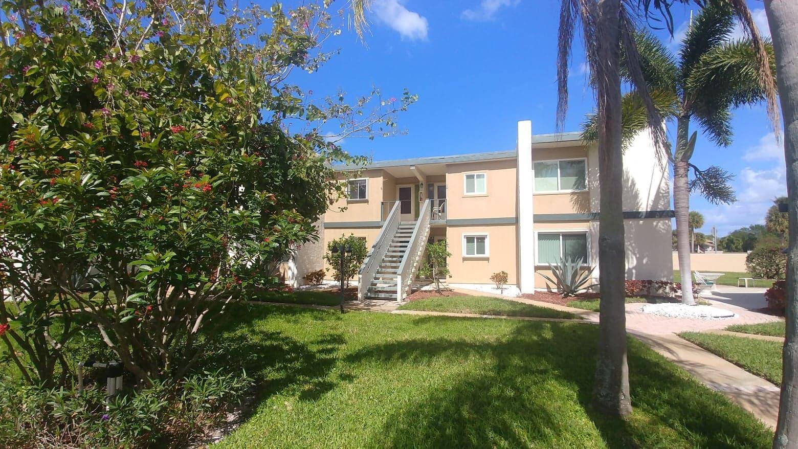 Jensen Beach, FL 34957,1561 NE 12th TER 9