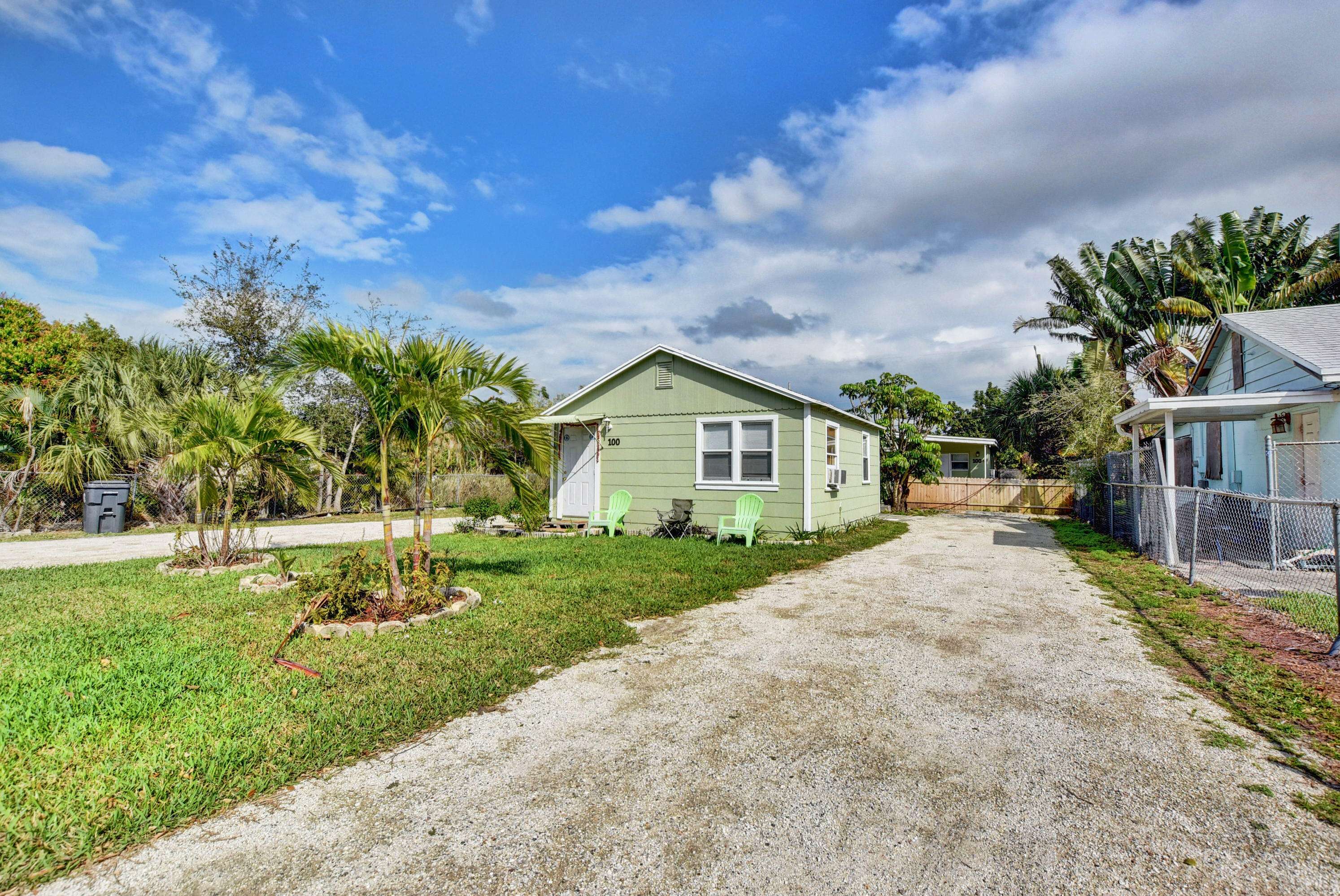 Lake Worth, FL 33461,100 Urquhart ST