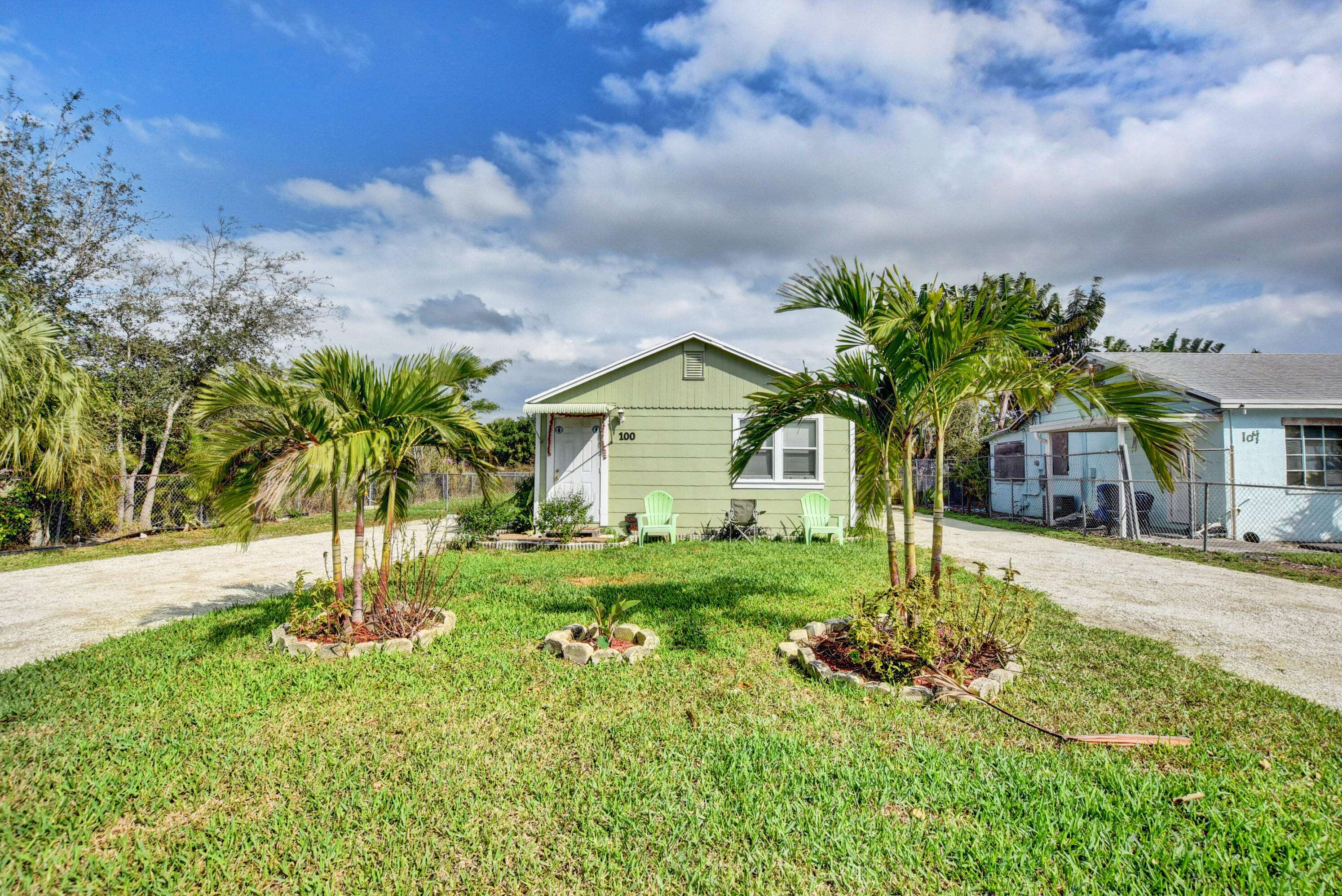 Lake Worth, FL 33461,100 Urquhart ST