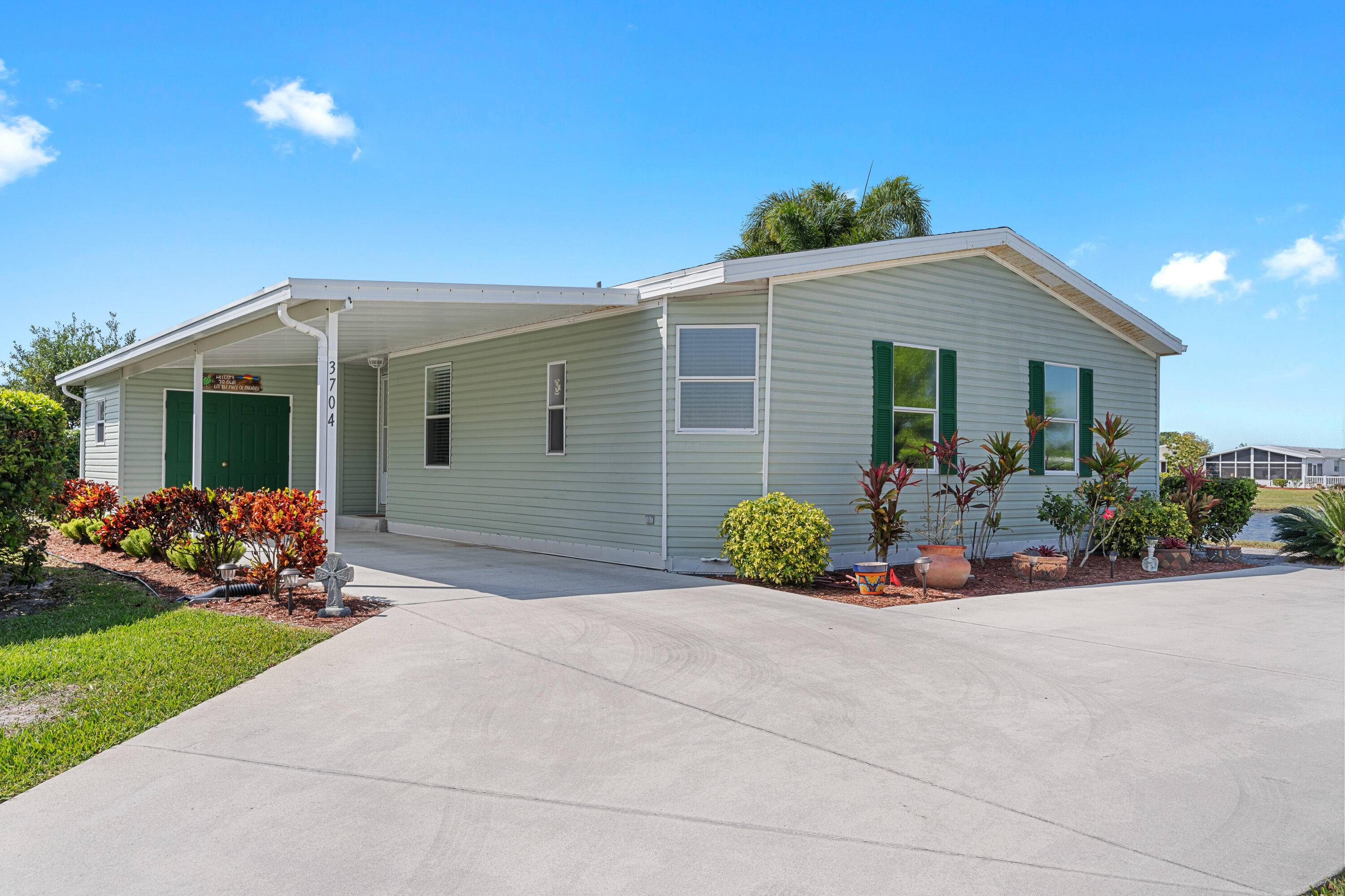 Port Saint Lucie, FL 34952,3704 Nimblewill CT