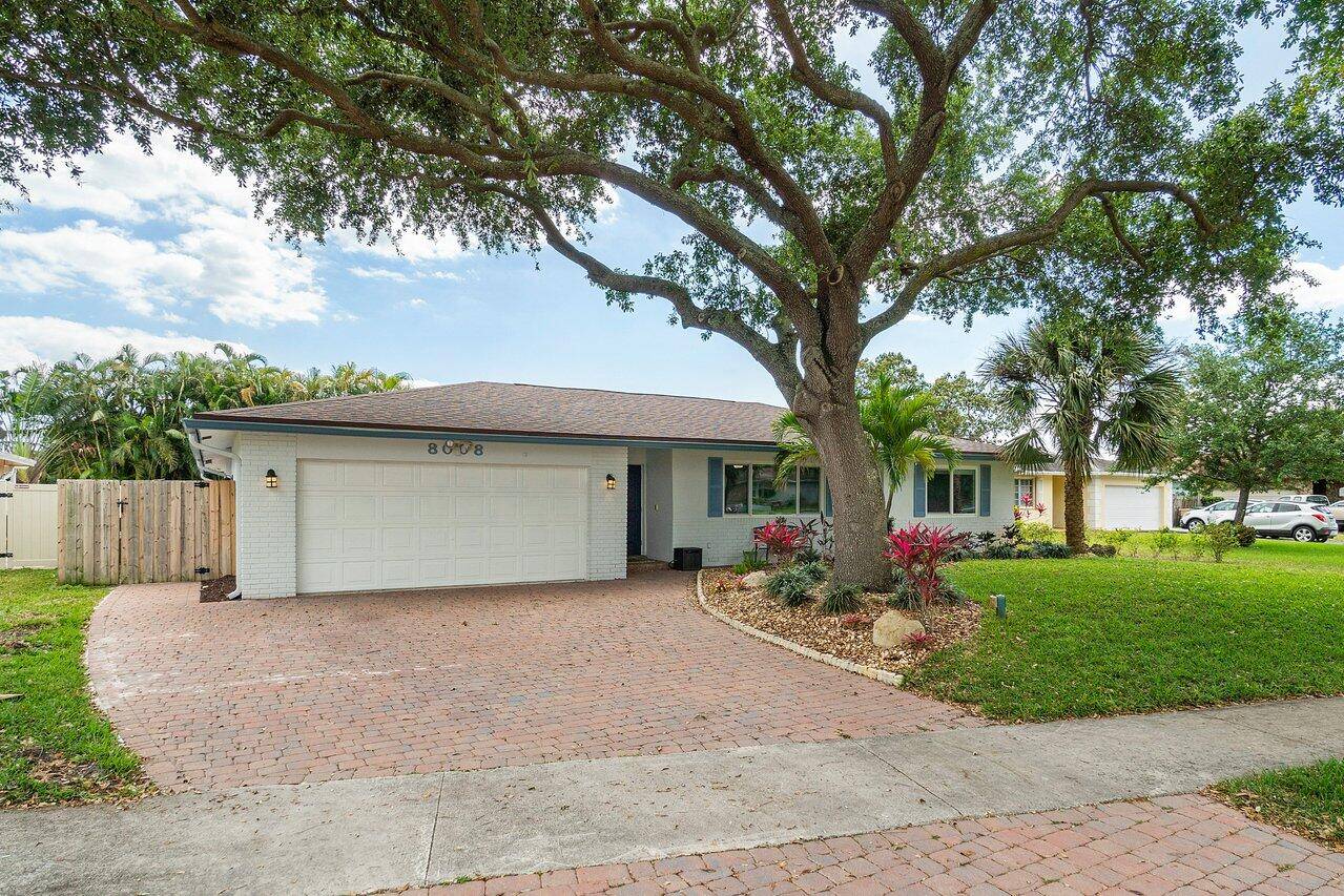 Davie, FL 33328,8008 SW 29 ST