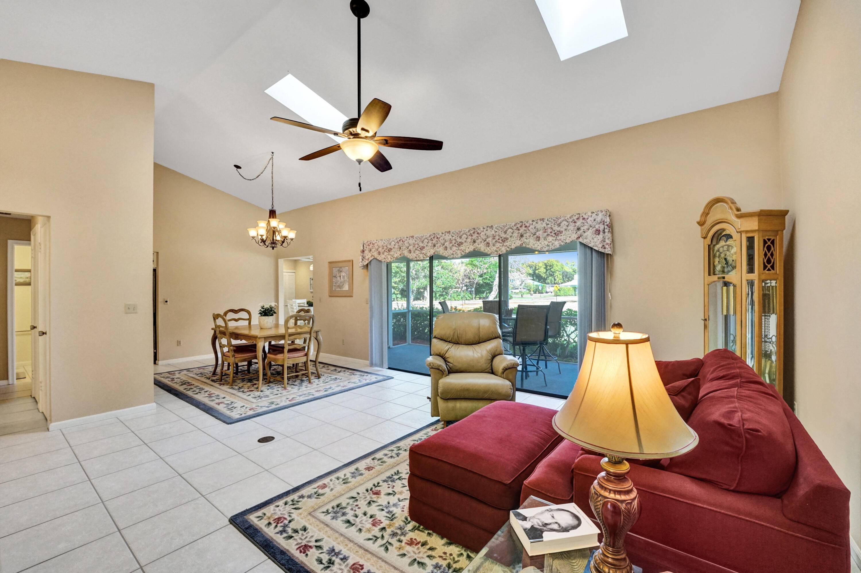 Tequesta, FL 33469,4441 Colette DR