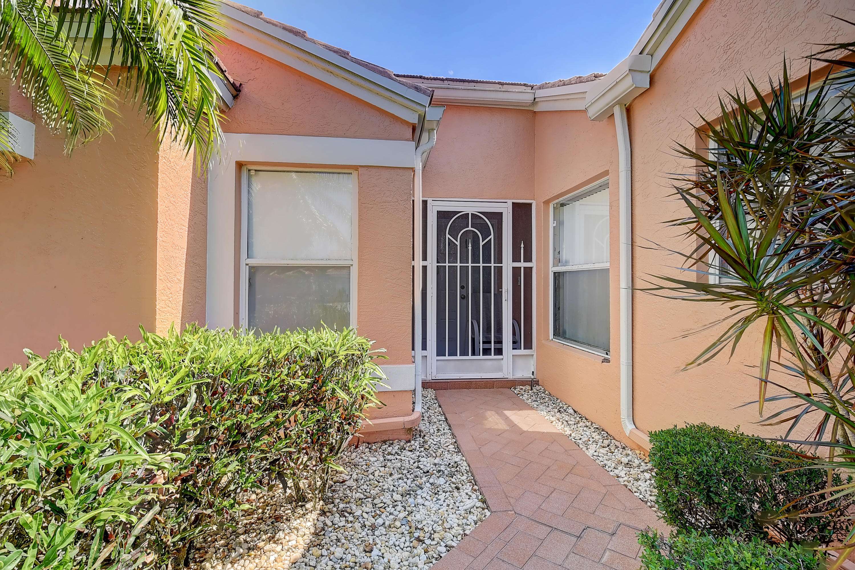 Boynton Beach, FL 33437,5698 Royal Lake CIR