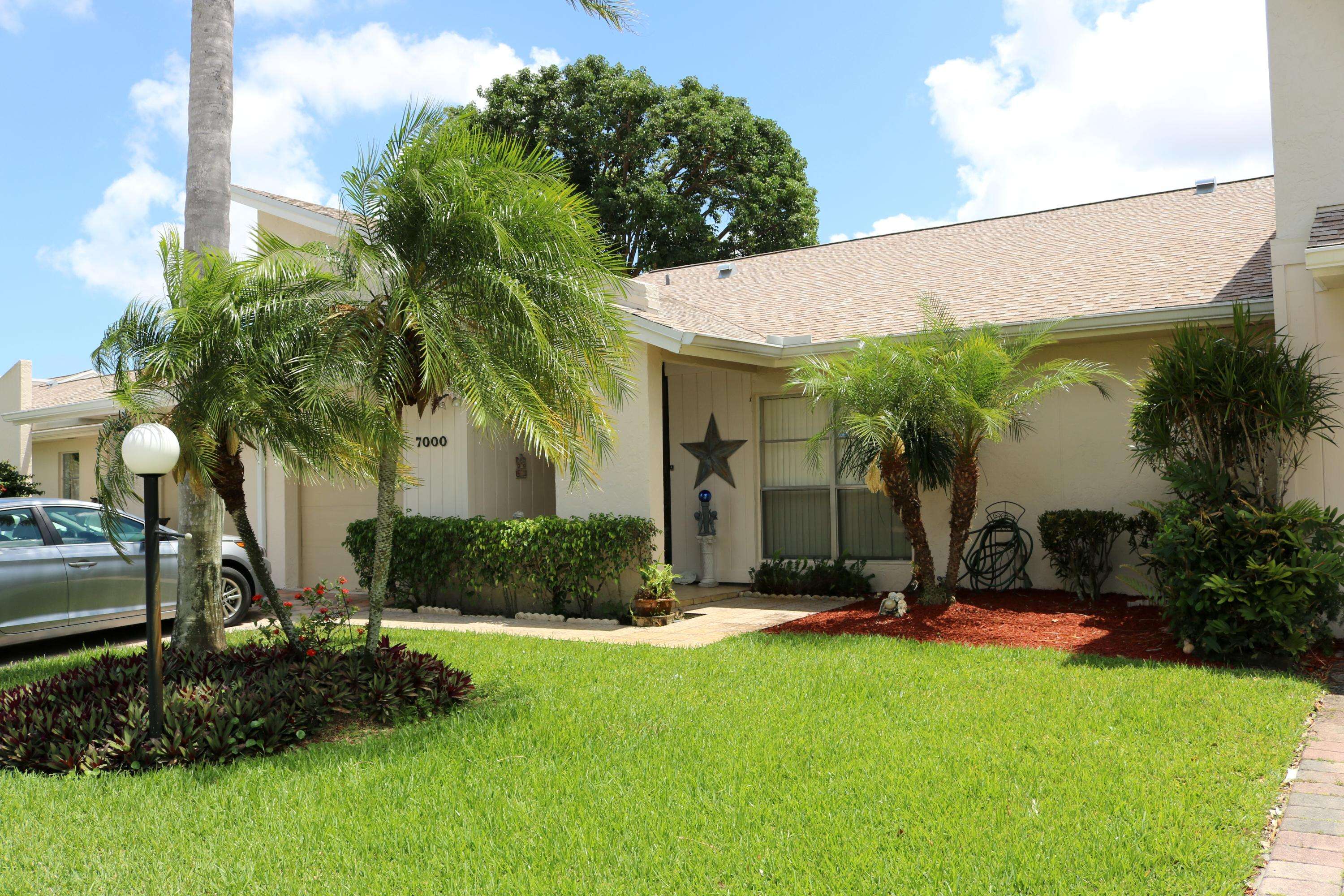 Lake Worth, FL 33467,7000 Peony PL