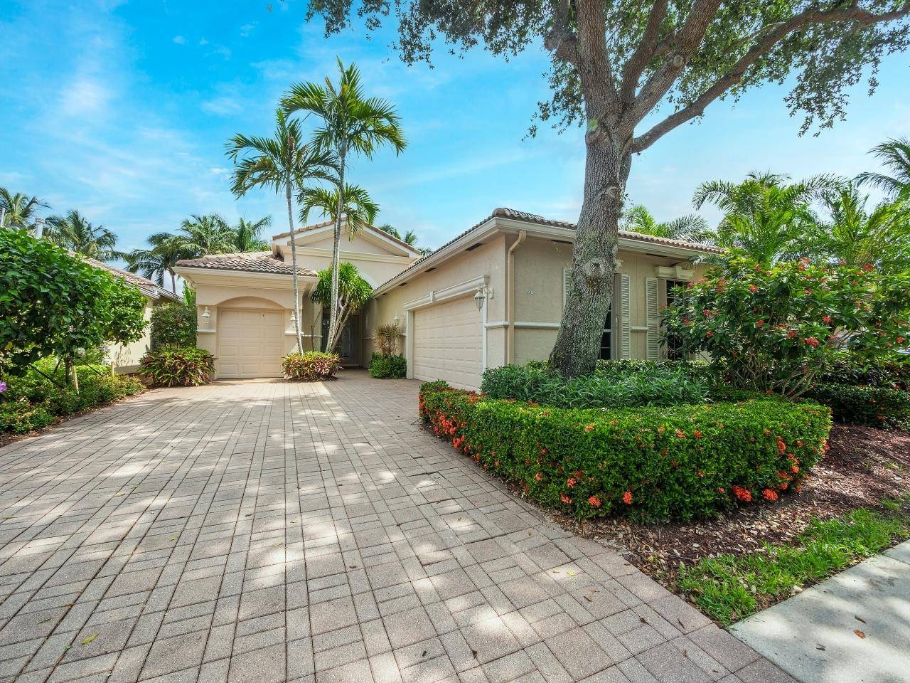Palm Beach Gardens, FL 33418,76 Laguna DR