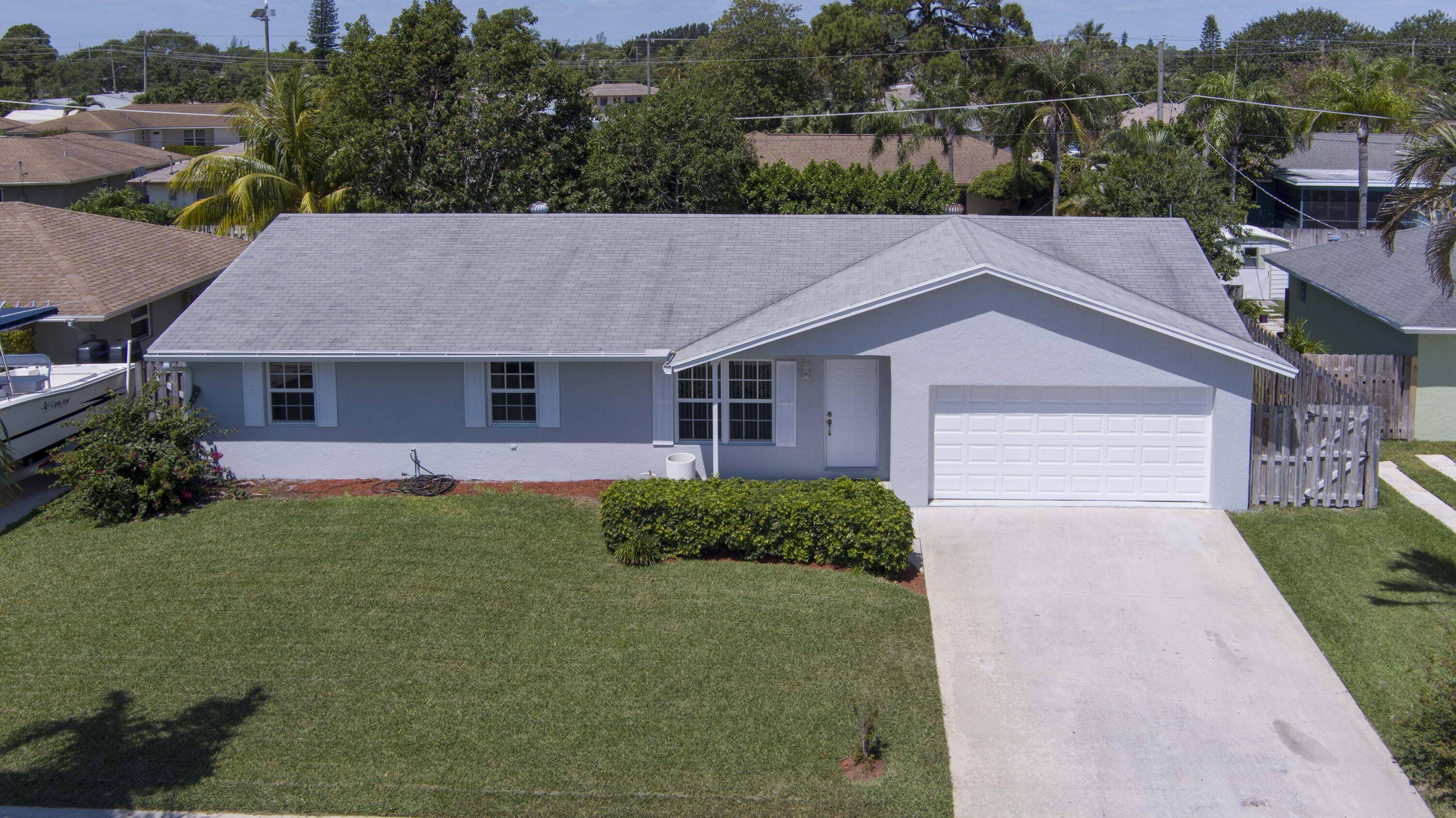 Lantana, FL 33462,837 Palama WAY