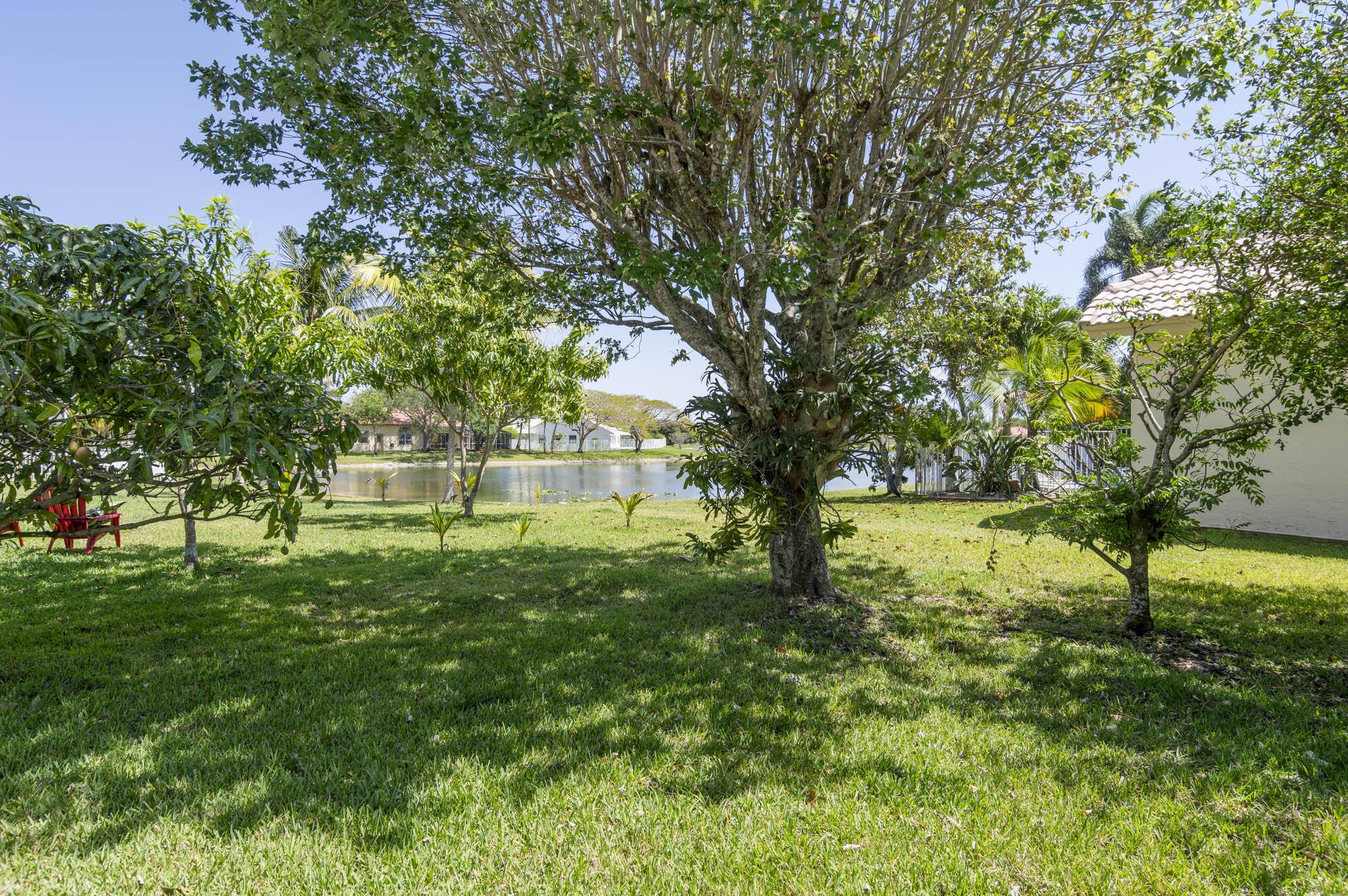 Davie, FL 33331,16430 Ontario PL