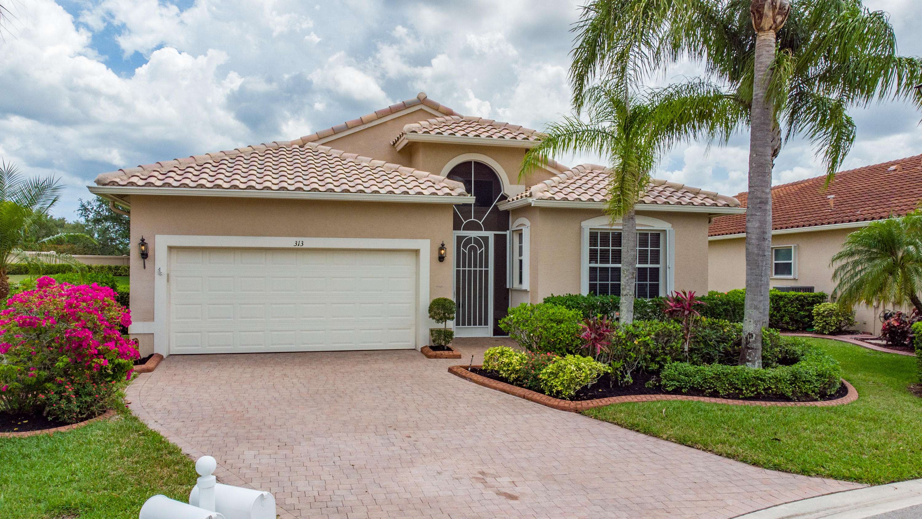 Port Saint Lucie, FL 34986,313 NW Seacrest CT