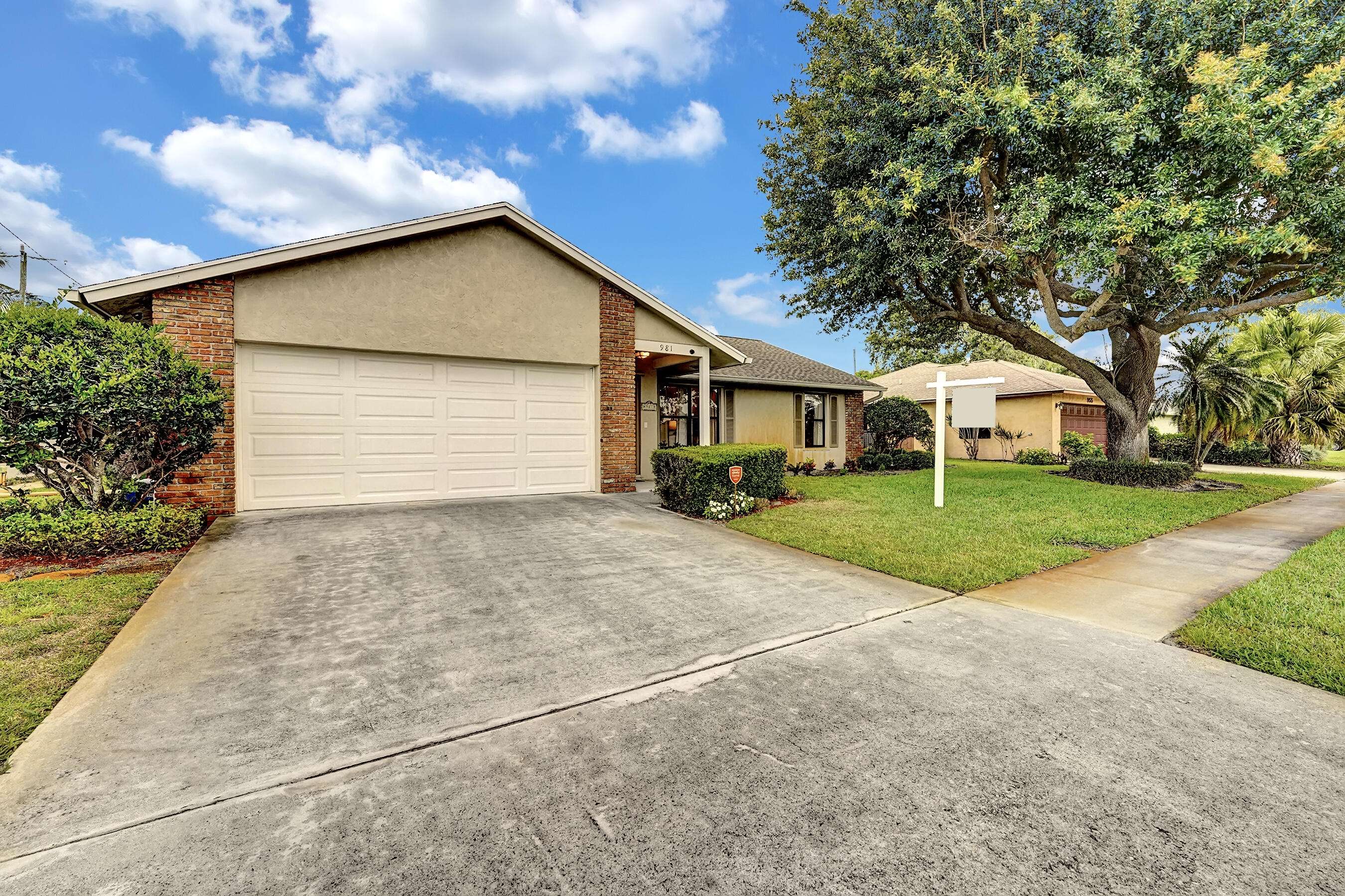 Lantana, FL 33462,981 Wynndale WAY