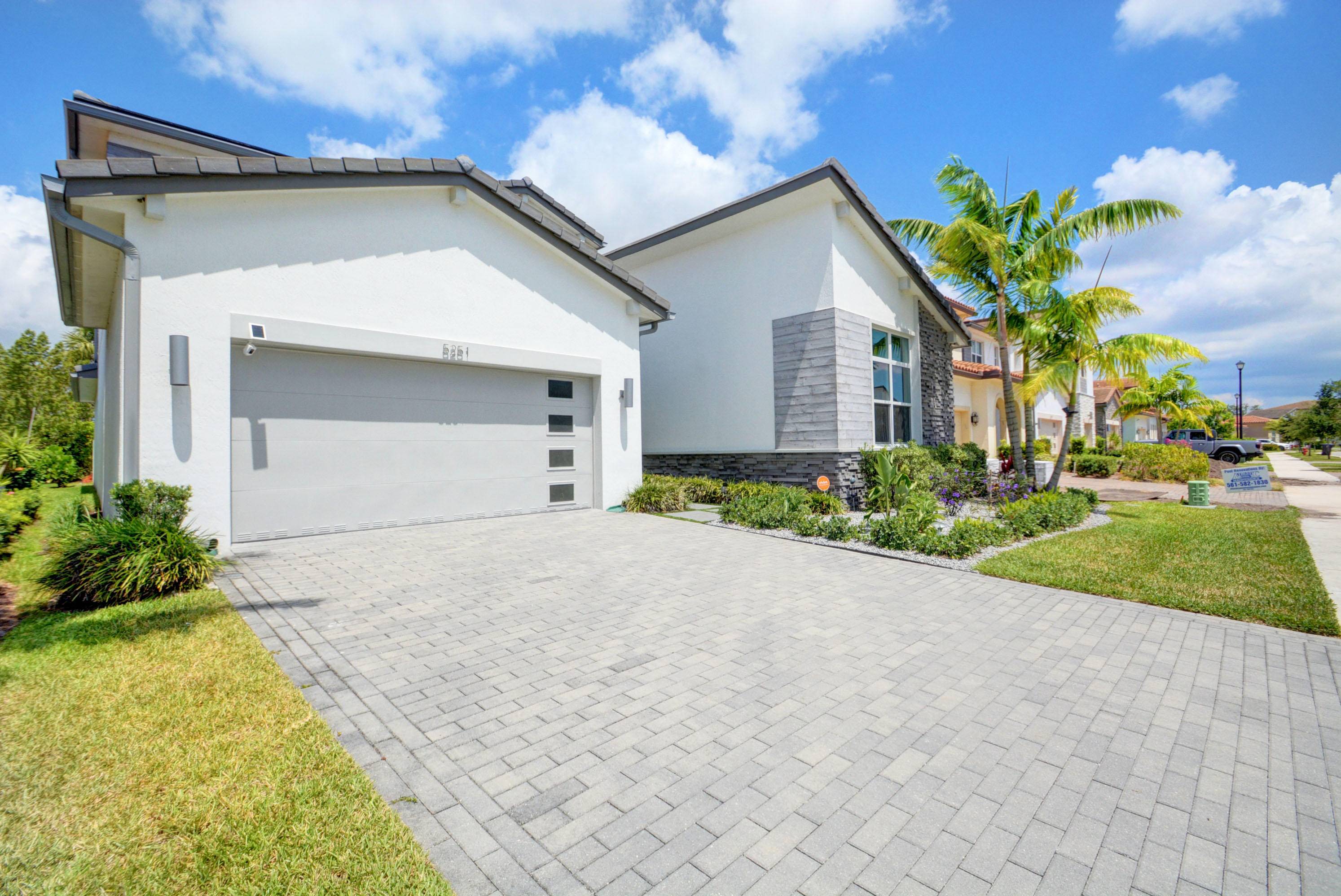 Lake Worth, FL 33467,5251 Beland DR