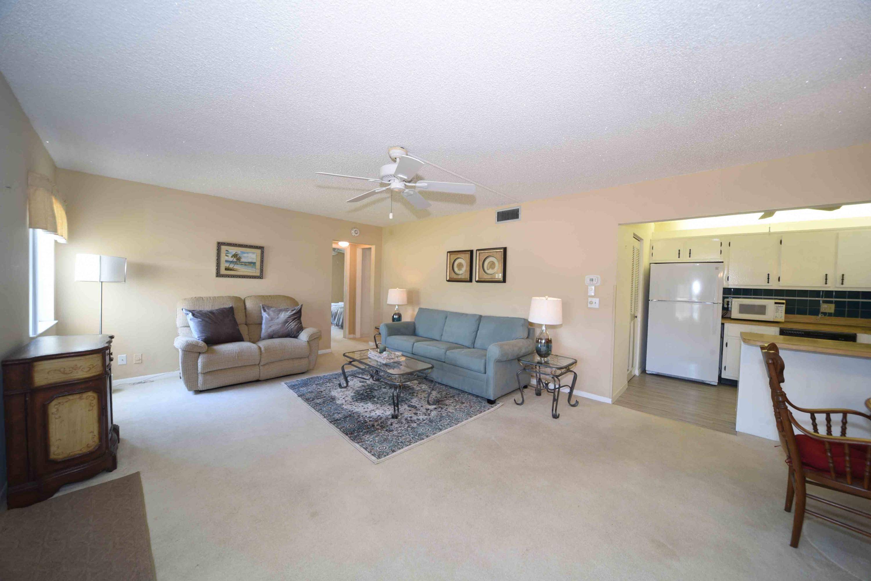 Greenacres, FL 33463,3560 Lazy Pine Way A-1