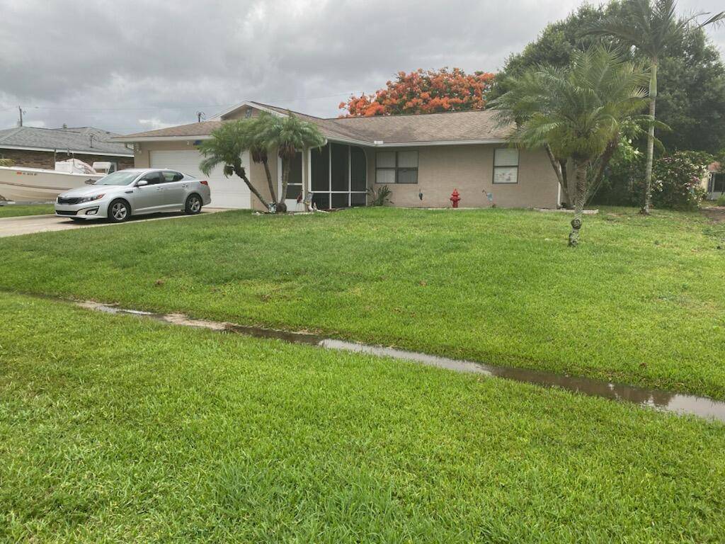 Port Saint Lucie, FL 34983,625 SW Dolores AVE