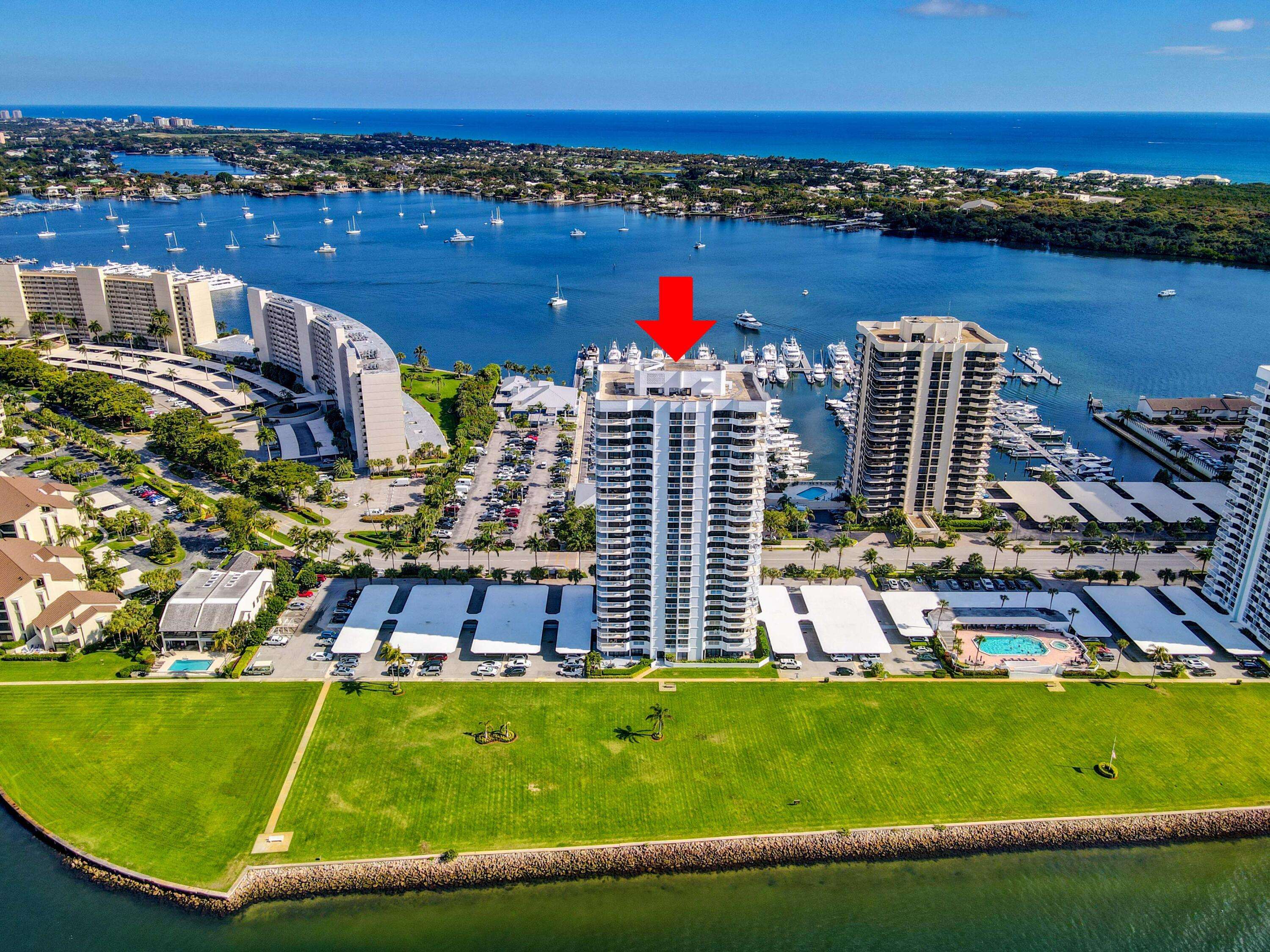 North Palm Beach, FL 33408,123 Lakeshore DR #2044