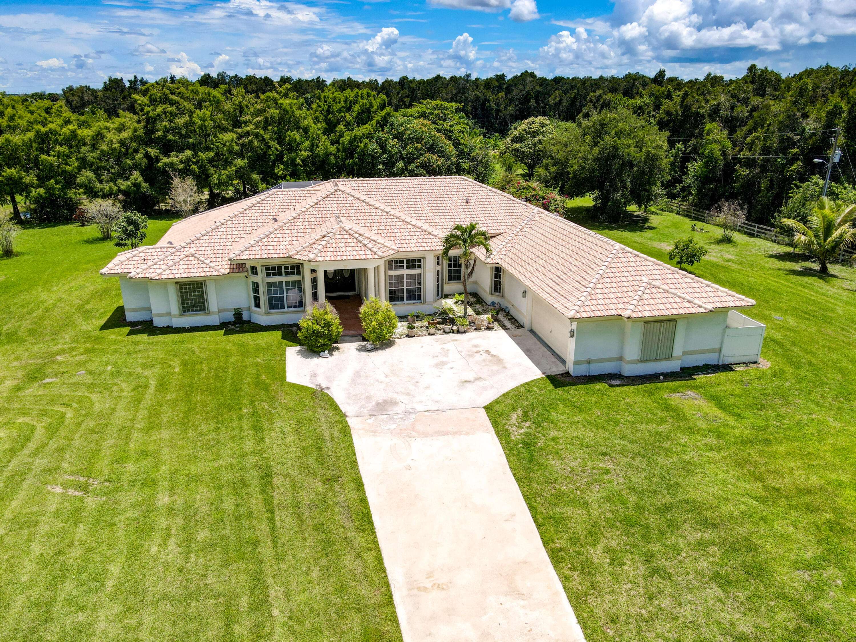 Loxahatchee, FL 33470,19802 Egret LN