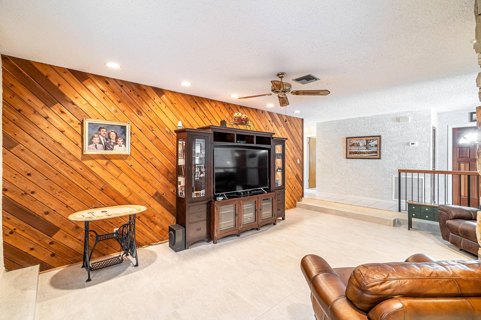 Coral Springs, FL 33071,11191 NW 20th DR