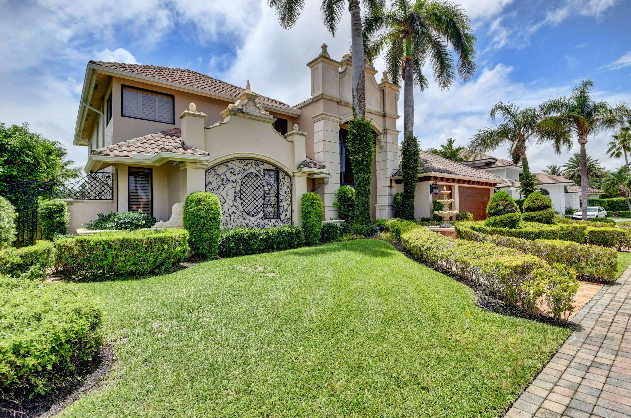 Boca Raton, FL 33487,860 Lilac DR