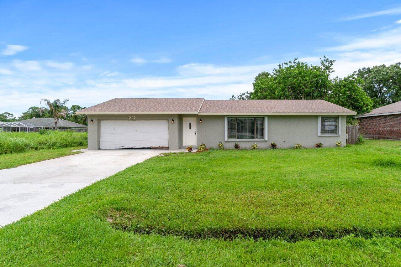 Port Saint Lucie, FL 34953,531 SW Aster RD