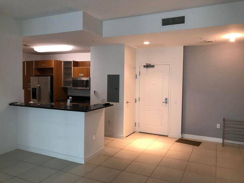 West Palm Beach, FL 33401,410 Evernia ST 325