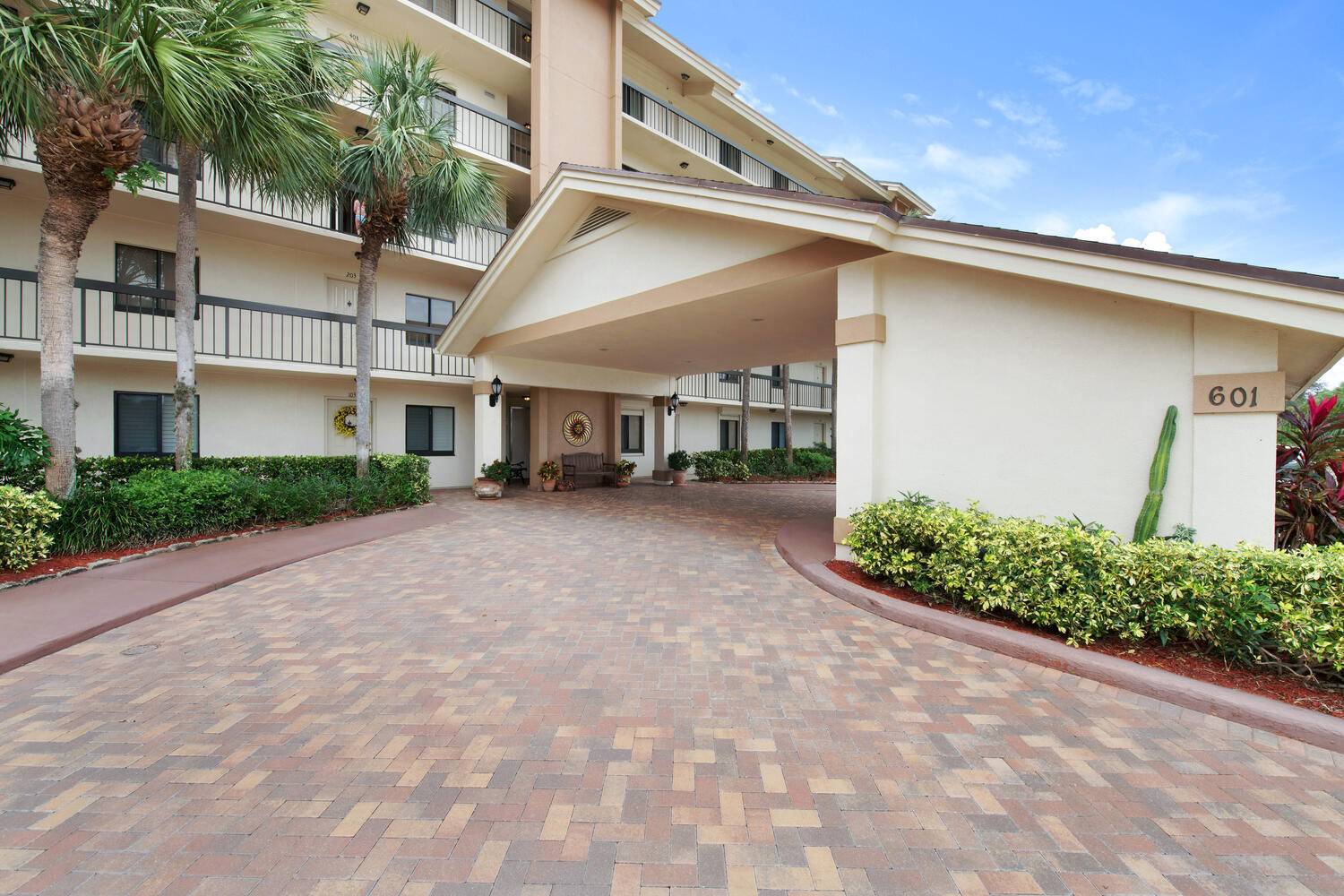 Jupiter, FL 33477,601 Seafarer CIR 106