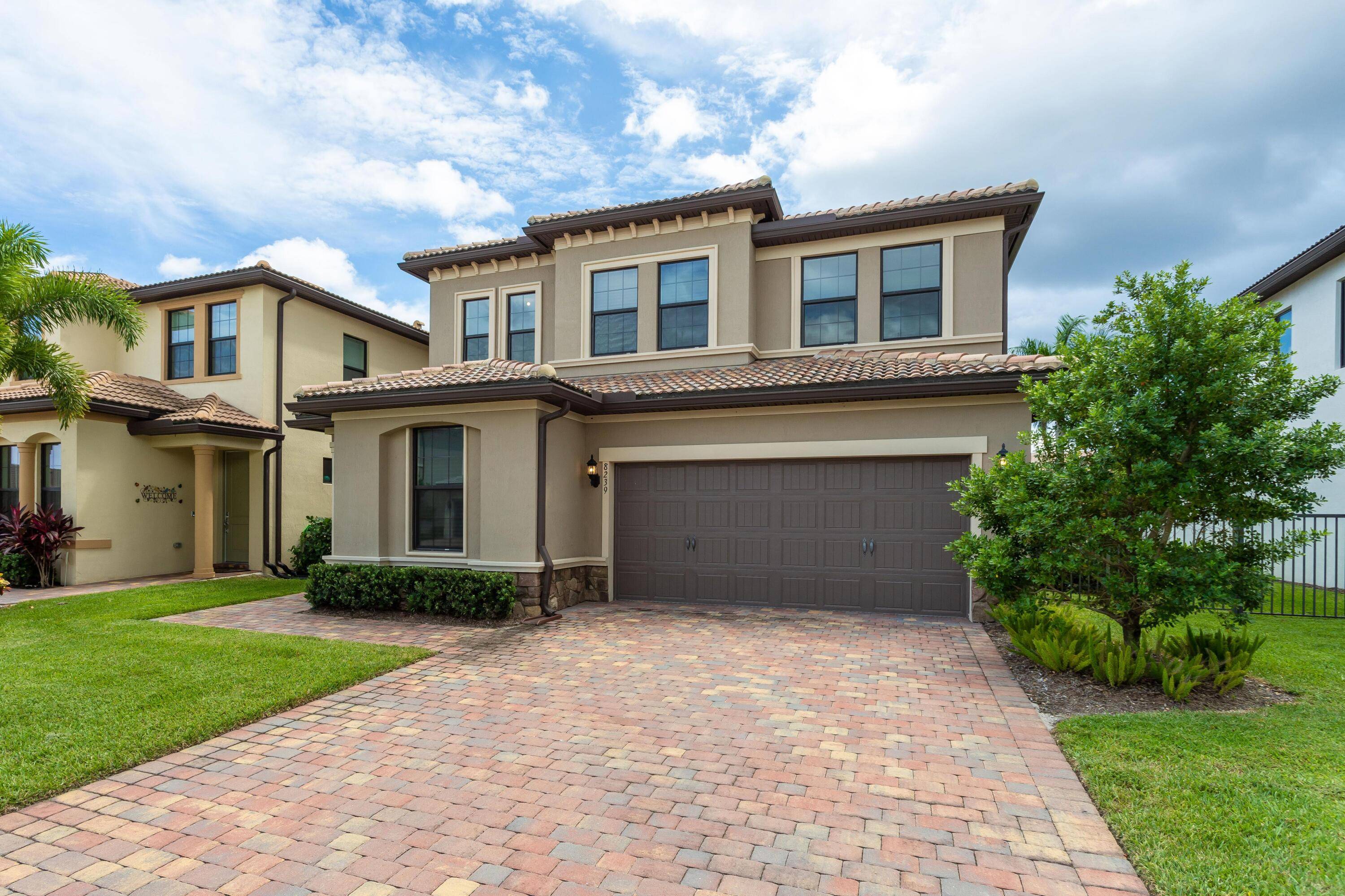 Lake Worth, FL 33467,8239 Hanoverian DR