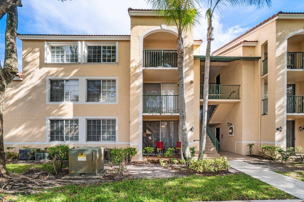 West Palm Beach, FL 33409,1715 Village 103 BLVD 103