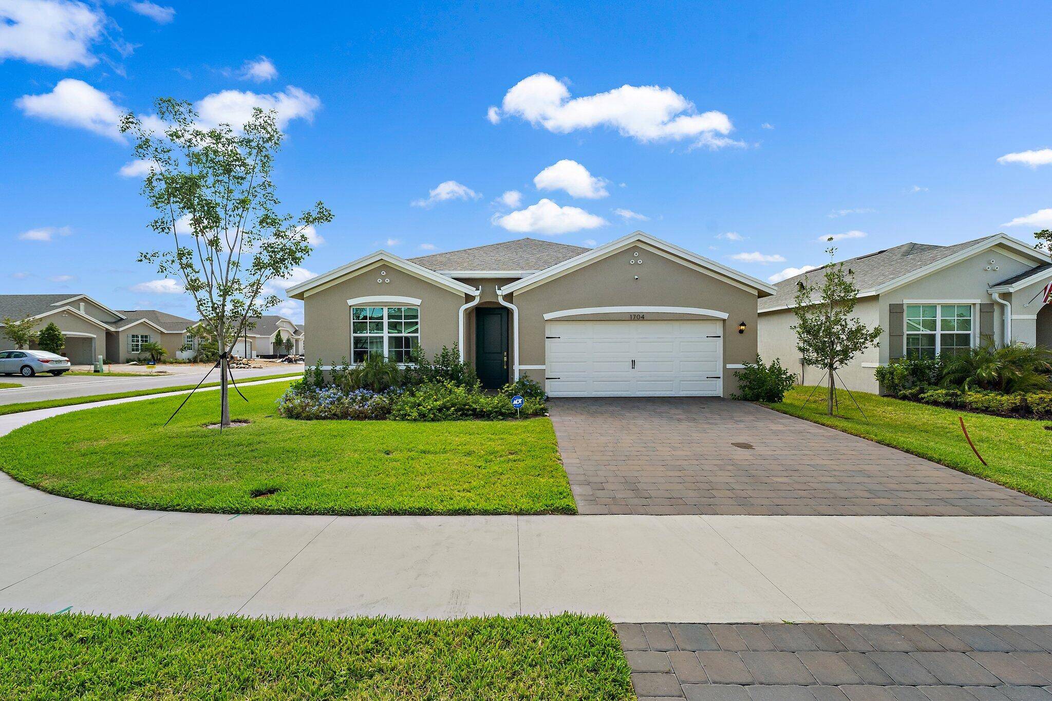 Ocean Breeze, FL 34957,1704 NE White Pine TER