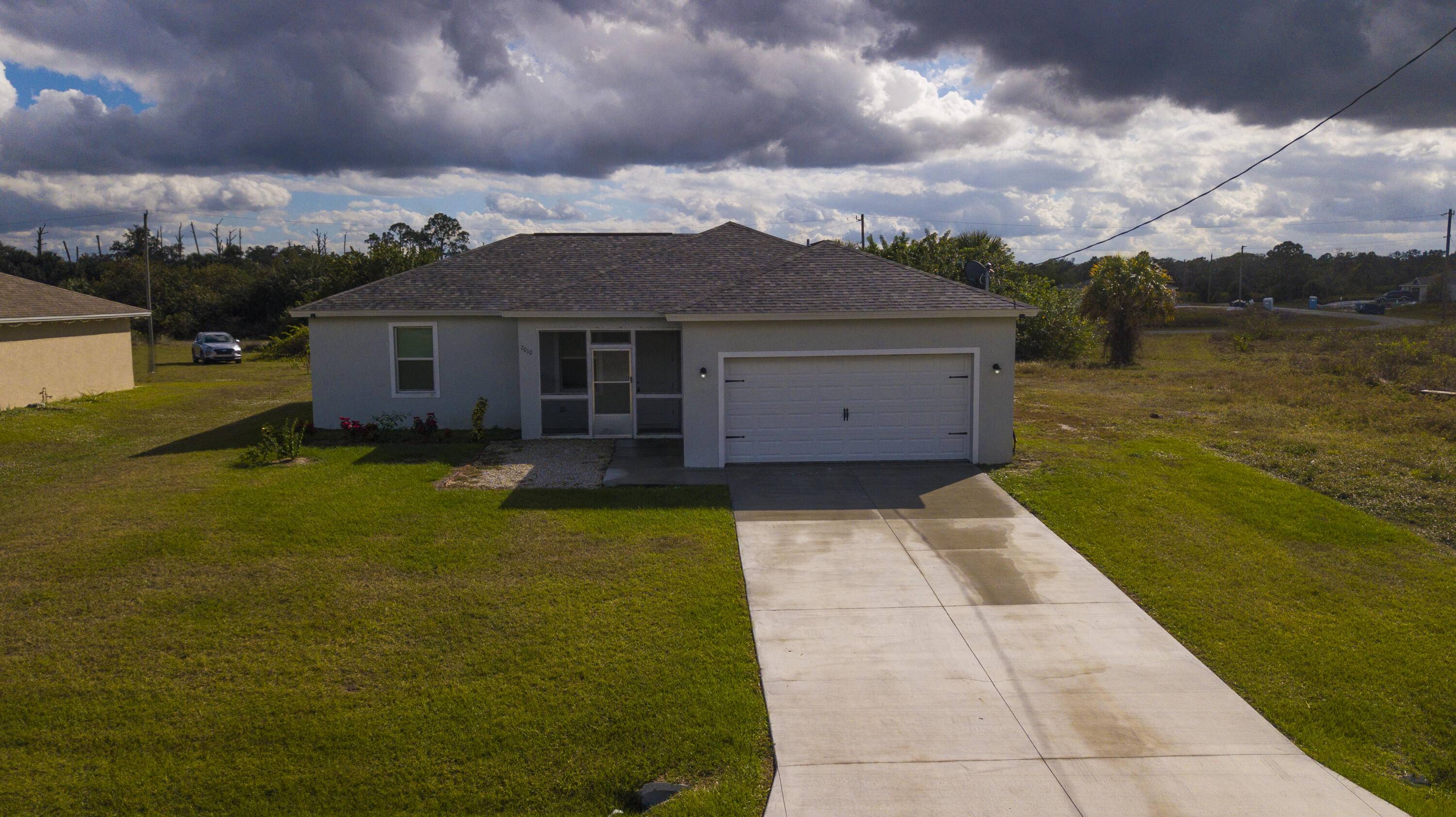 Labelle, FL 33935,7010 Calder CIR