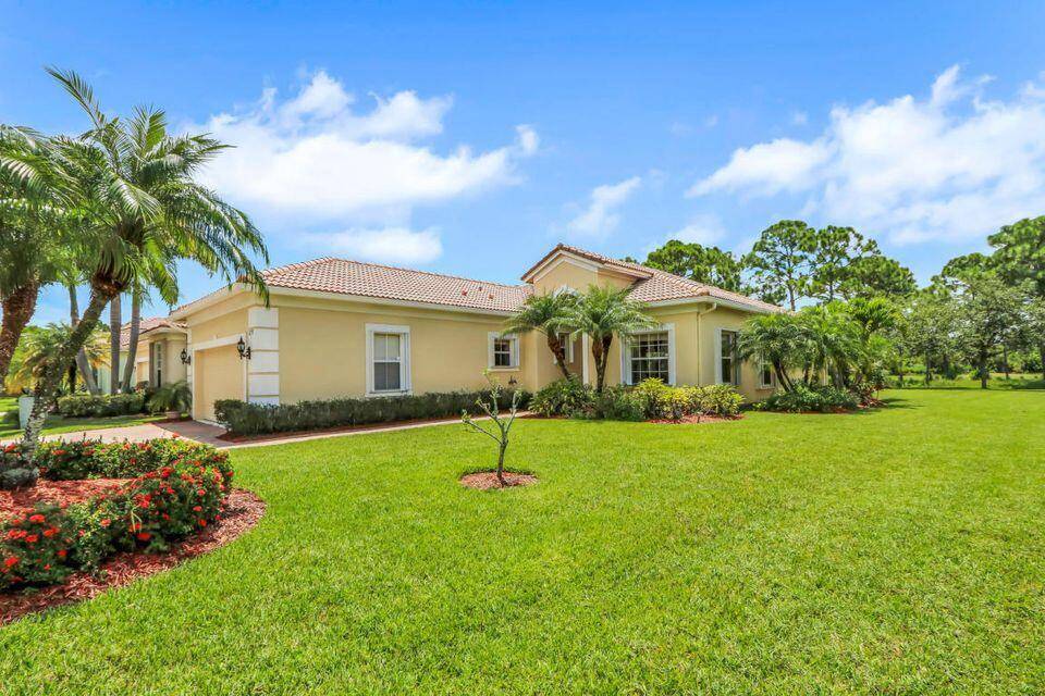 Stuart, FL 34997,6791 SE Twin Oaks CIR