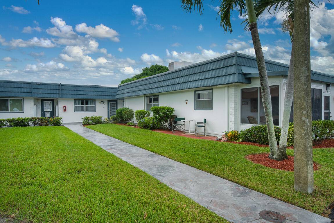 Delray Beach, FL 33446,39 Waterford B 39 B