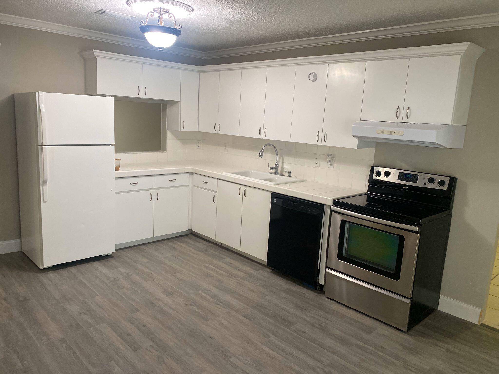 Lake Worth, FL 33463,6264 Hanna Lane