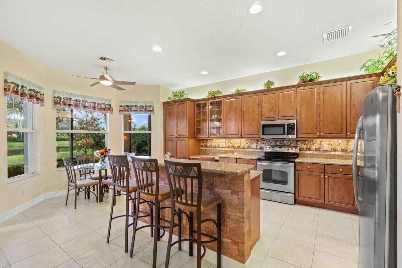 Boynton Beach, FL 33437,7002 Watertown DR