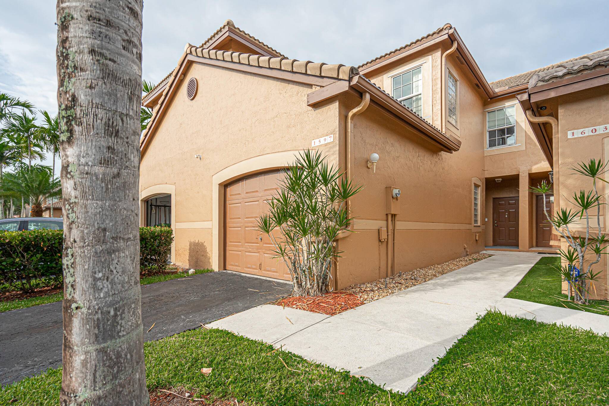 Weston, FL 33327,1597 Barcelona WAY