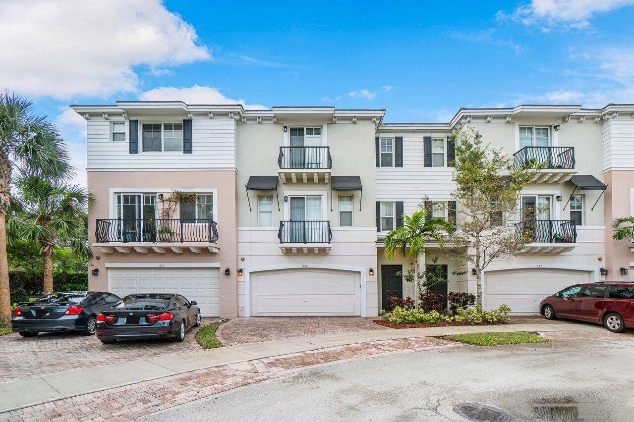 Boca Raton, FL 33431,559 NW 35th PL