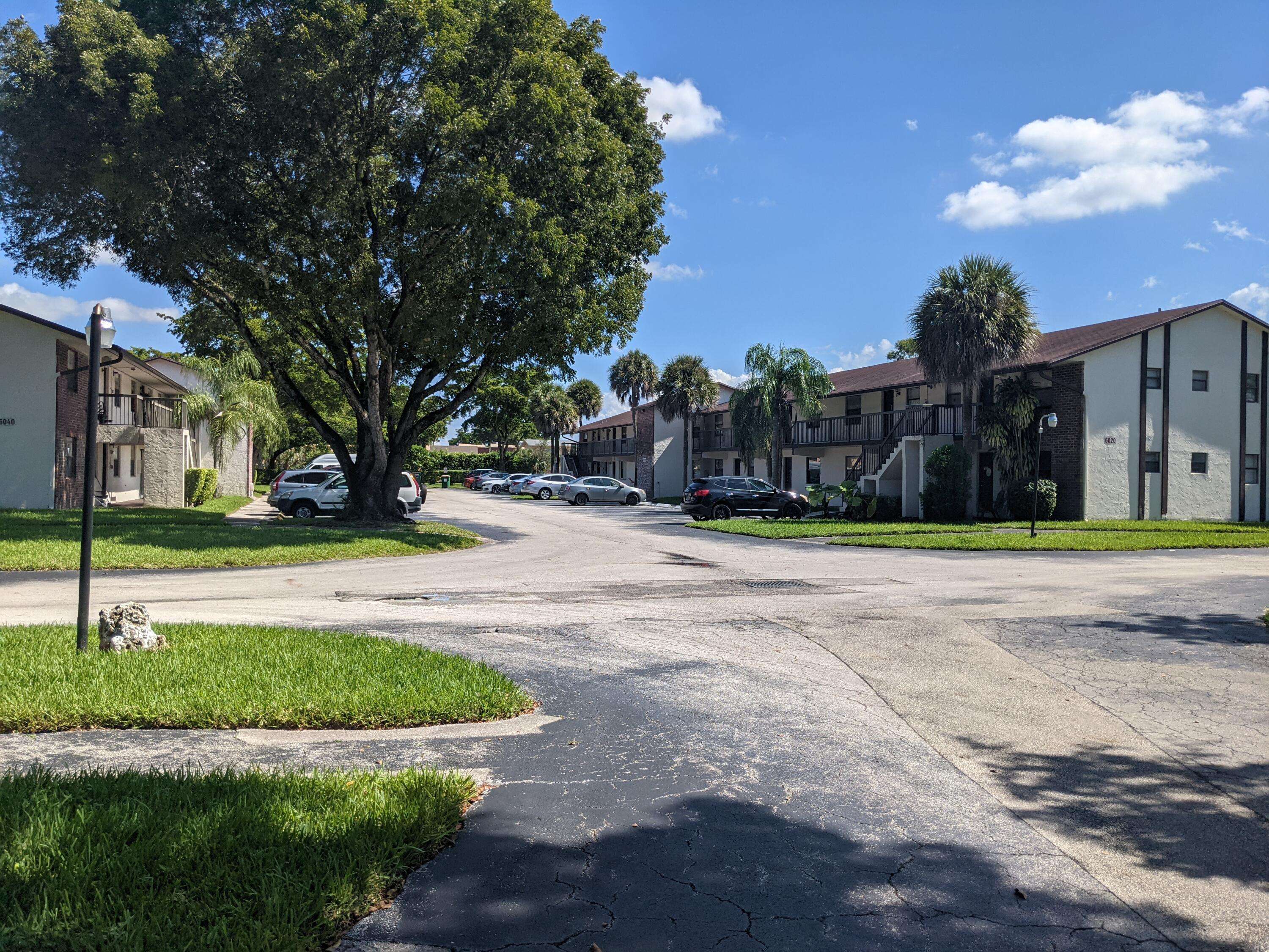 Tamarac, FL 33319,6031 Shakerwood CIR 107