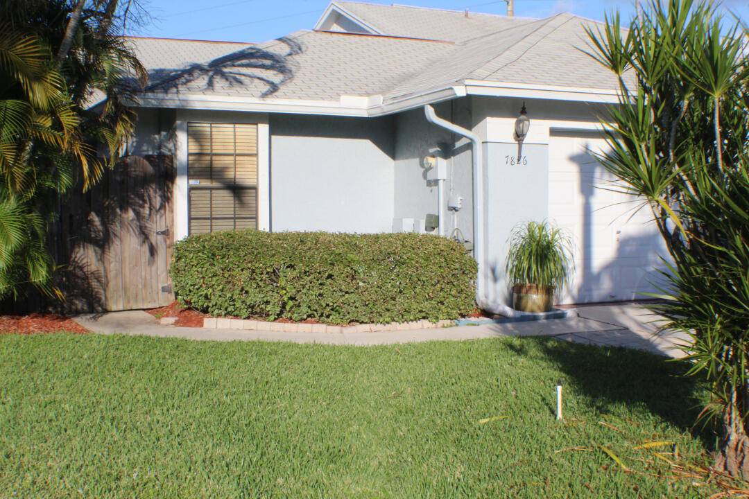 Lake Worth, FL 33463,7826 Aztec CT